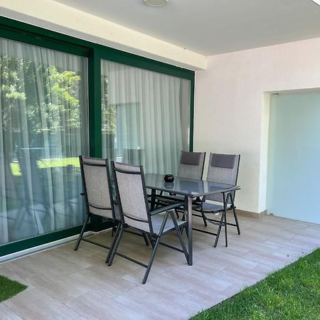 Villa Bauhaus Wellness Apartman Fsz. 1 Шіофок Екстер'єр фото